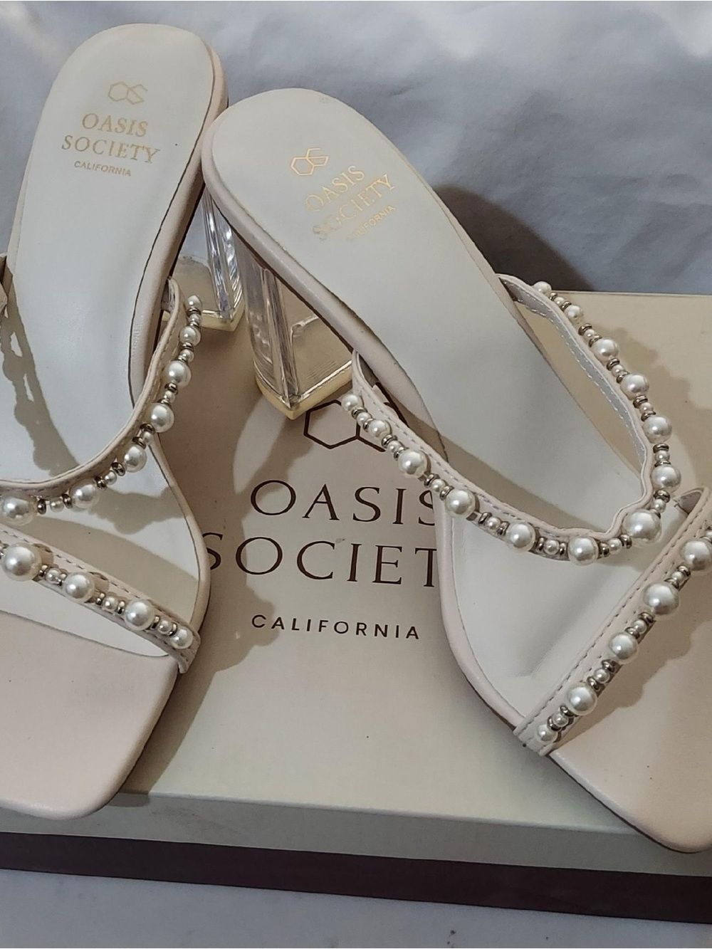 NIB Oasis Society Pearl-Embellished Clear Block Heel Sandals in Cream Size 8.5